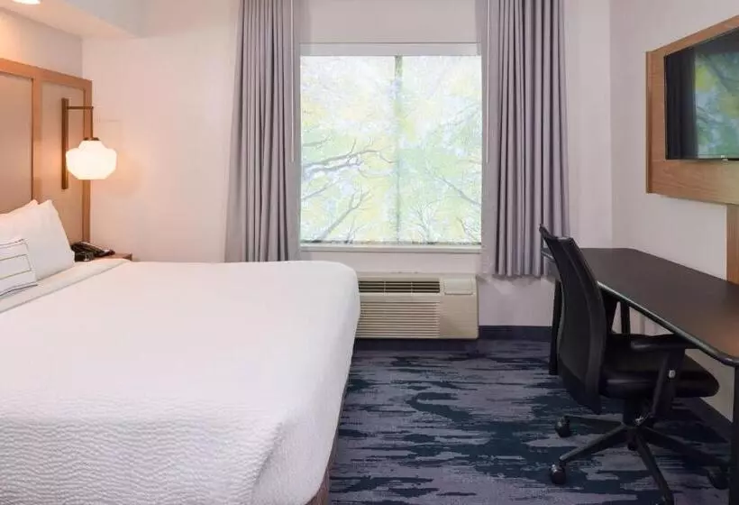 キングサイドベッドのスタンダードワンルーム, Fairfield Inn & Suites By Marriott Pittsburgh New Stanton