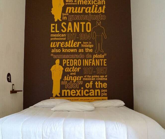 חדר דלוקס, Kuku Ruku