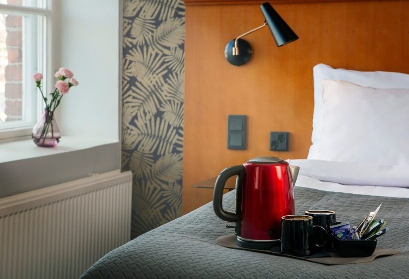 스탠다드 룸, Lasaretti