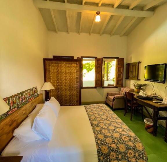 스탠다드 룸, Mariscal Robledo