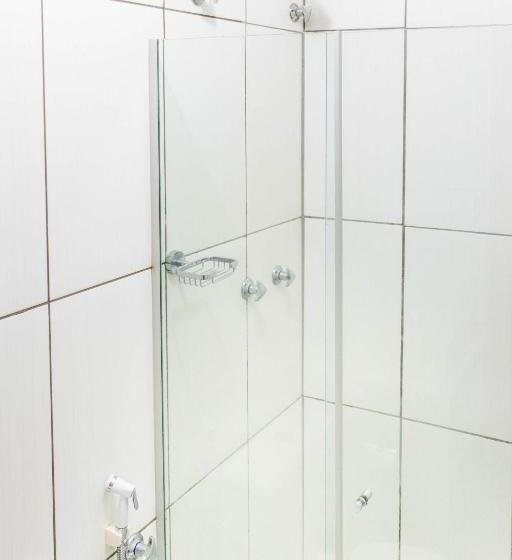 اتاق خانوادگی, Pompeu Rio