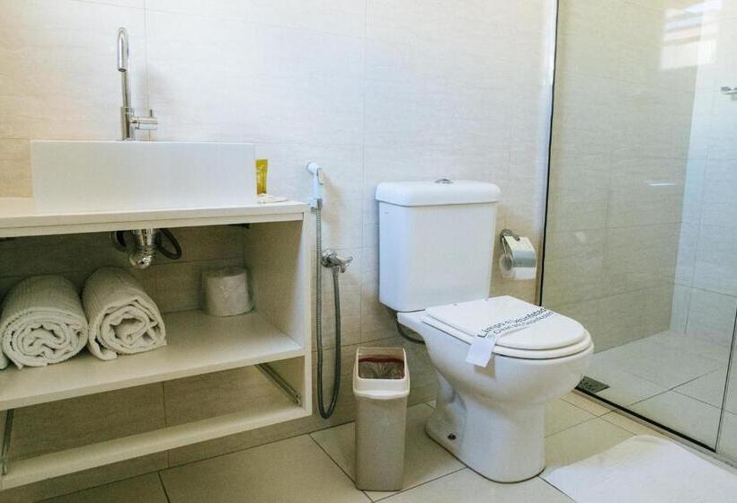 اتاق خانوادگی, Pompeu Rio