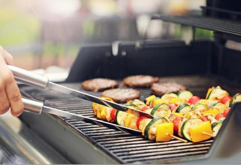 غرفة قياسية سرير كينج, Top Notch Inn