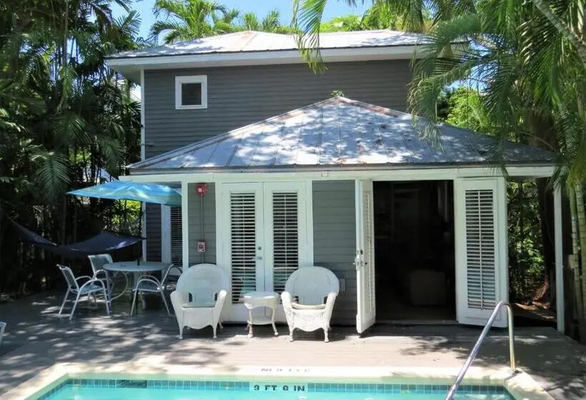 キャビン, Ambrosia Key West