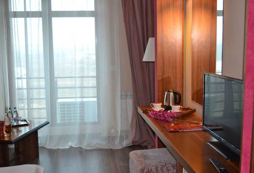 Pokój Superior, Phoenicia Express