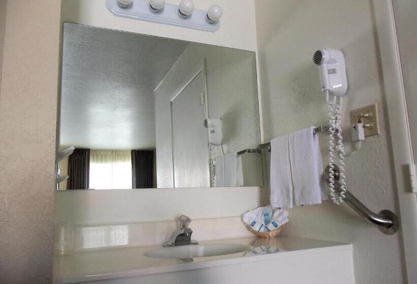 디럭스 룸, Rodeway Inn Gunnison