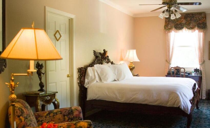 חדר סטנדרט עם מיטת קינג, The Sanford House Inn & Spa
