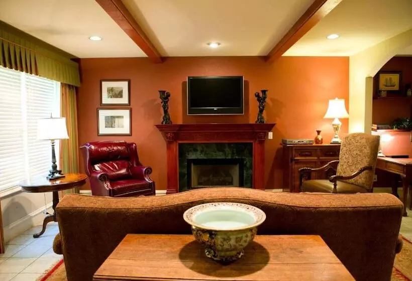 キングサイズベッドのスイートルーム, The Sanford House Inn & Spa