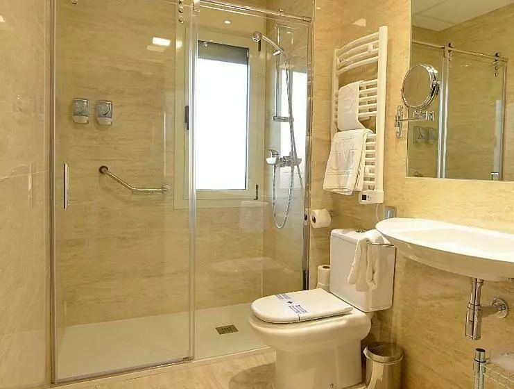 اتاق استاندارد یک نفره, Uve Alcobendas