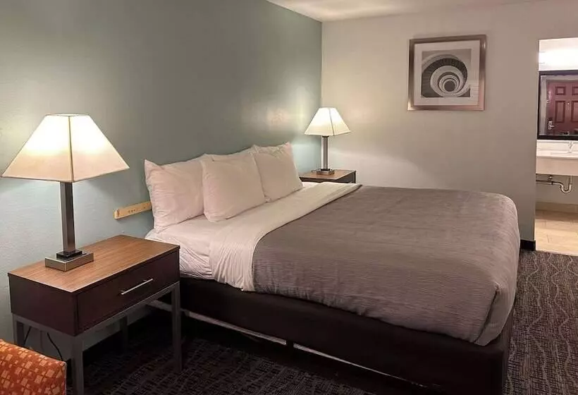 スイート, Quality Inn Fairfield Napa Valley Area