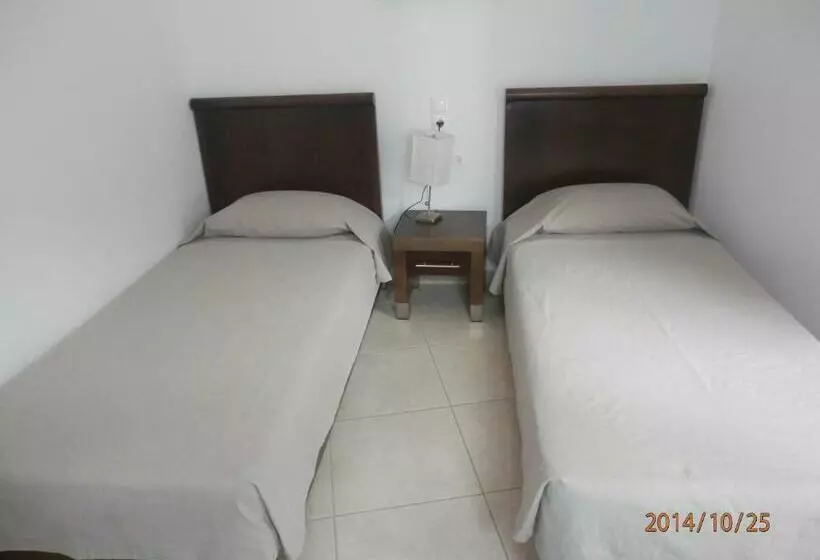プールビュースタンダードルーム, Glaros Hotel Apartment