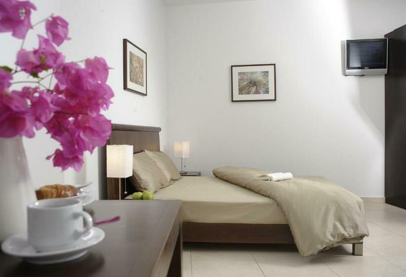 חדר סטנדרט נוף לבריכה, Glaros Hotel Apartment