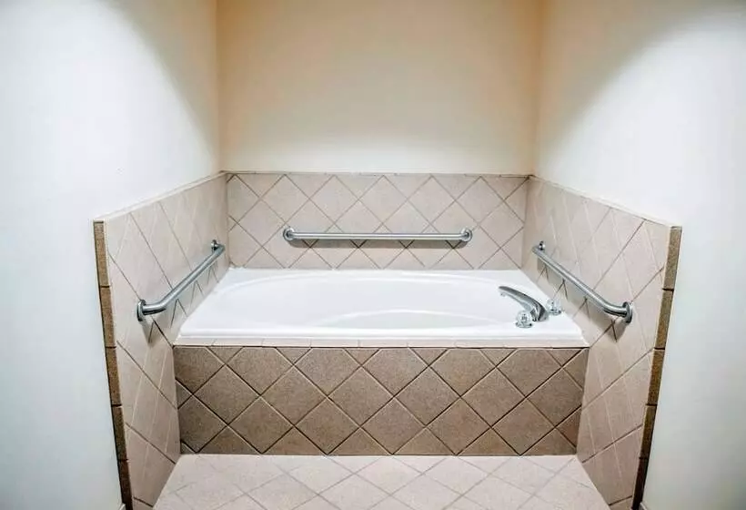 ２ダブルベッドのスタンダードルーム, Comfort Inn & Suites Chipley I10