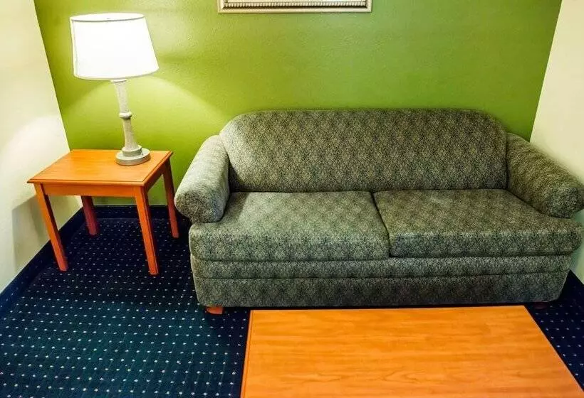 スイート, Comfort Inn & Suites Chipley I10