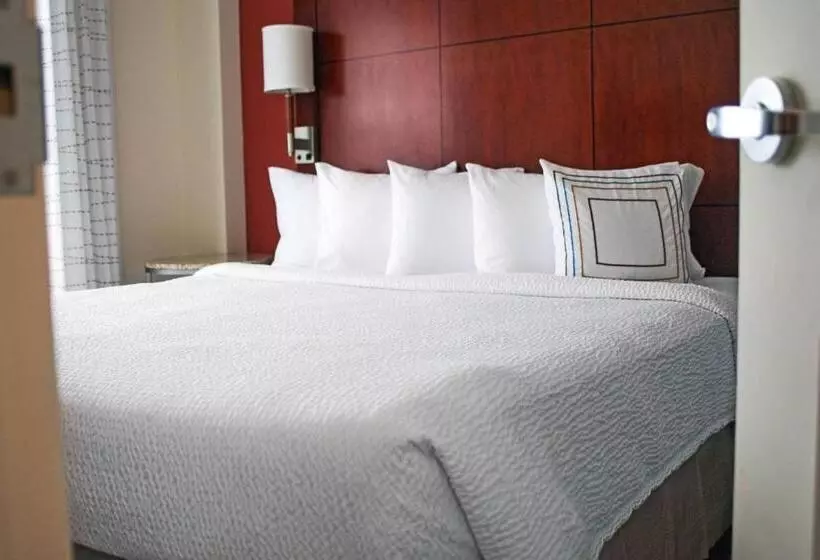 キングサイズベッドのスイートルーム, Residence Inn Aberdeen At Ripken Stadium