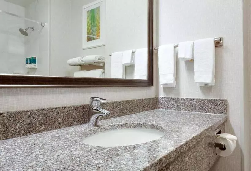 スーペリアースイート, Drury Inn & Suites Greenville
