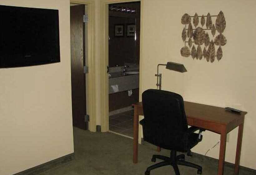 جناح, Randolph Inn And Suites