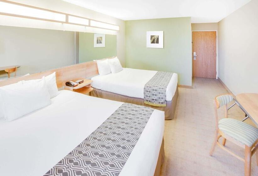 Номер Стандарт Адаптированный для Инвалидов, Microtel Inn & Suites By Wyndham Saraland