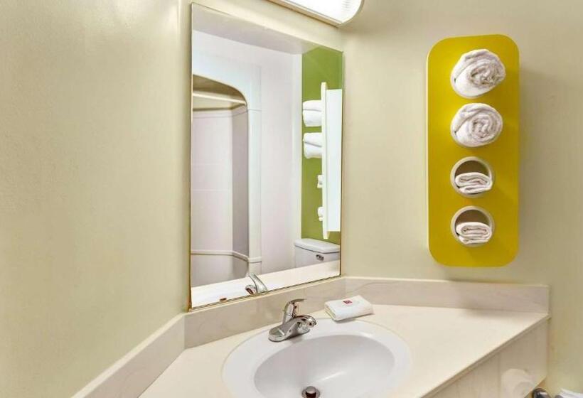 اتاق لوکس, Lakeside Inn Lake Havasu City