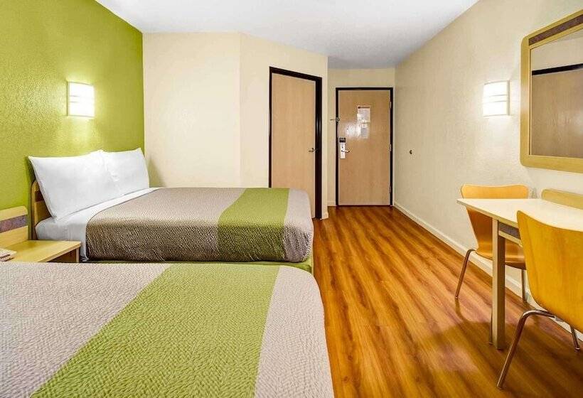 اتاق لوکس, Lakeside Inn Lake Havasu City