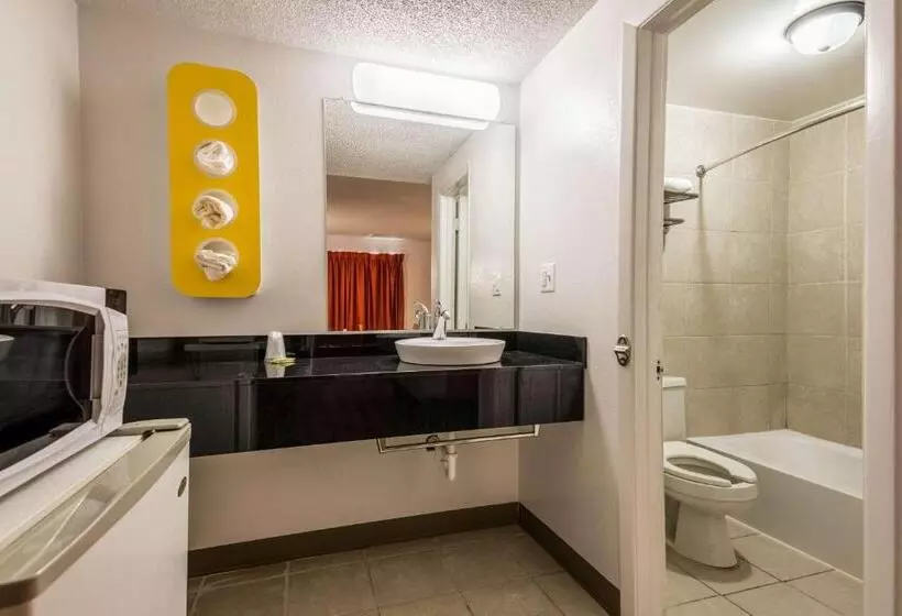 Standard-invahuone, Motel 6schenectady, Ny