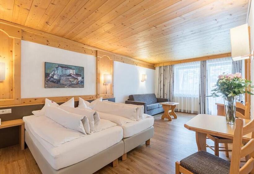 Семейный Номер, Burgstall