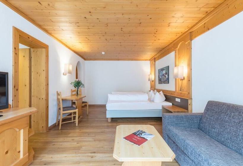 Семейный Номер, Burgstall