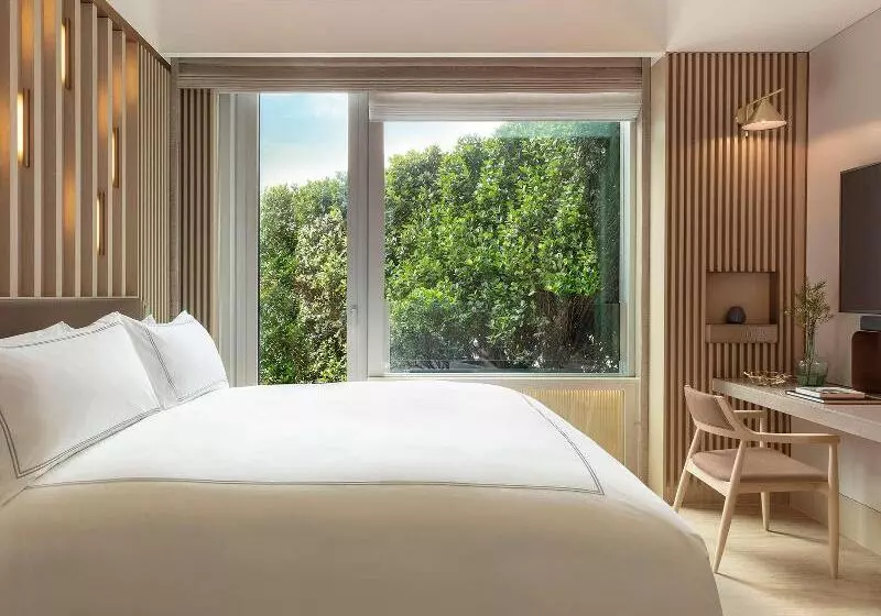 キングサイズベッドのスタンダードルーム, Doubletree By Hilton Zagreb