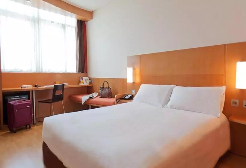 スタンダードルーム, Ibis Abu Dhabi Gate