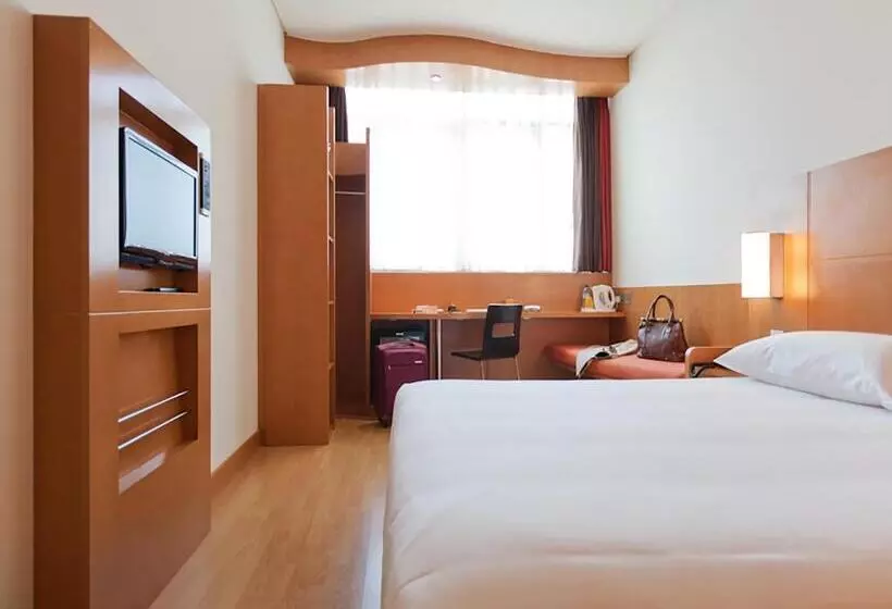 スタンダードルーム, Ibis Abu Dhabi Gate