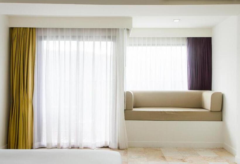 디럭스 스튜디오, Samui Verticolor