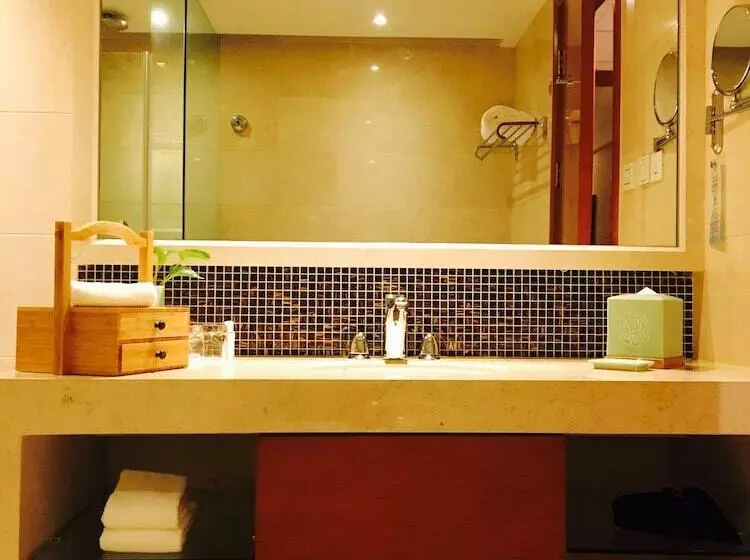 レイクビューデラックスルーム, Grand New Century Hotel Ninghai Jinhai