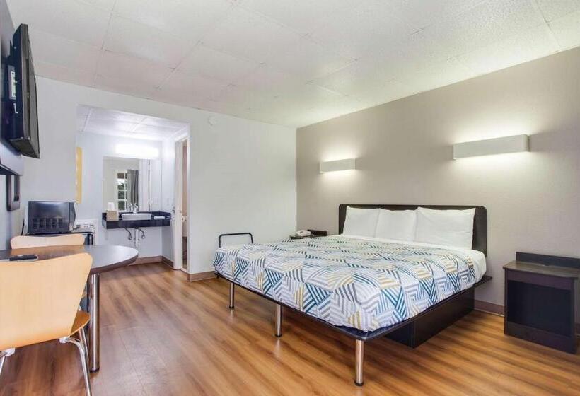 キングサイズベッドのデラックスルーム, Motel 6 Walterboro, Sc