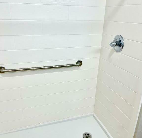 キングサイズベッドのスタンダードルーム, Bradbury Inn