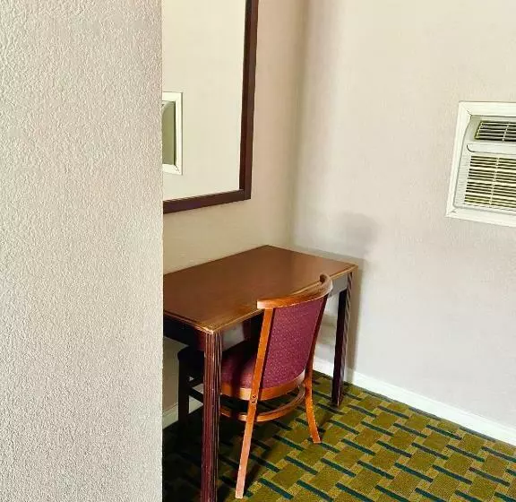 キングサイズベッドのスタンダードルーム, Bradbury Inn