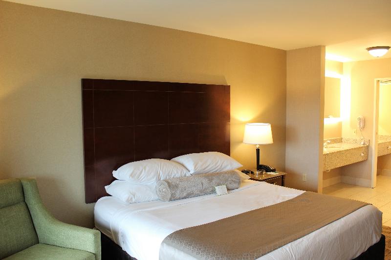Люкс Deluxe Кровать Кинг, Medallion Inn And Suites