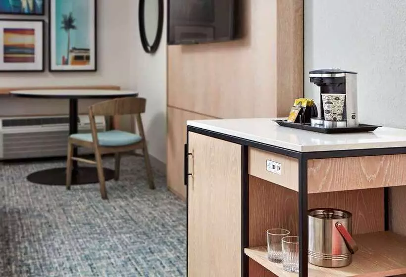 キングサイズベッドのデラックスルーム, Doubletree By Hilton San Antonio Northwest