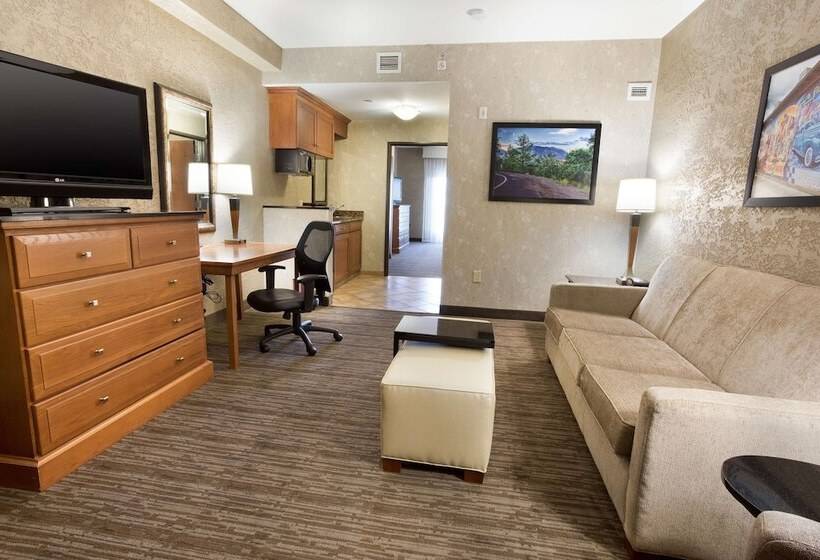 Люкс с Террасой, Drury Inn & Suites Flagstaff