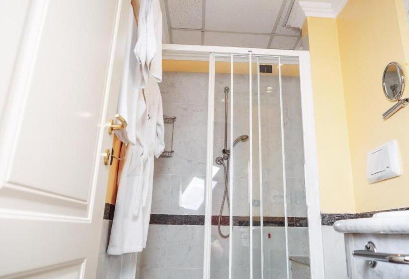 اتاق راحتی, Pushkin