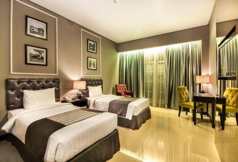 Номер Superior, The Mirah Hotel Bogor