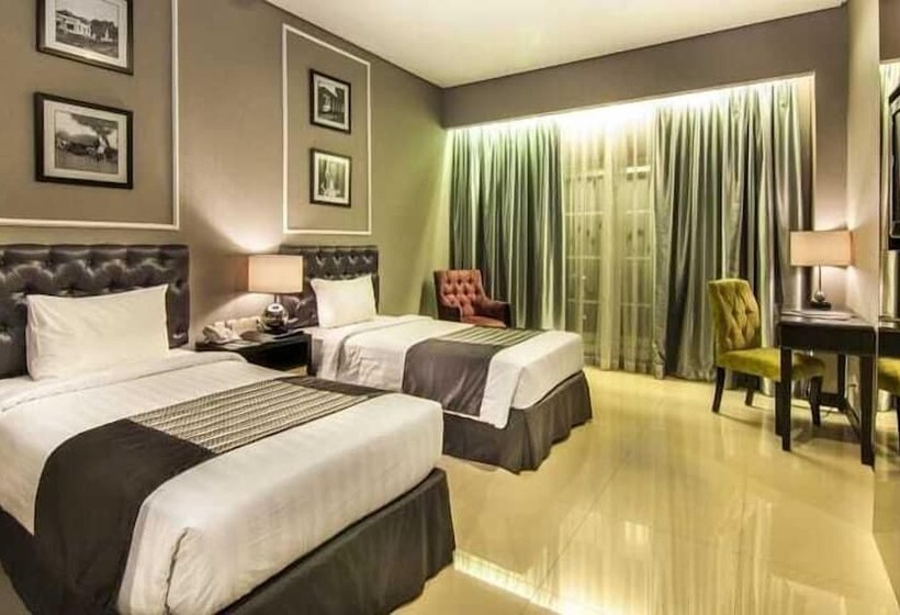 Номер Superior, The Mirah Hotel Bogor