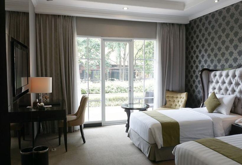 Номер Deluxe с Балконом, The Mirah Hotel Bogor