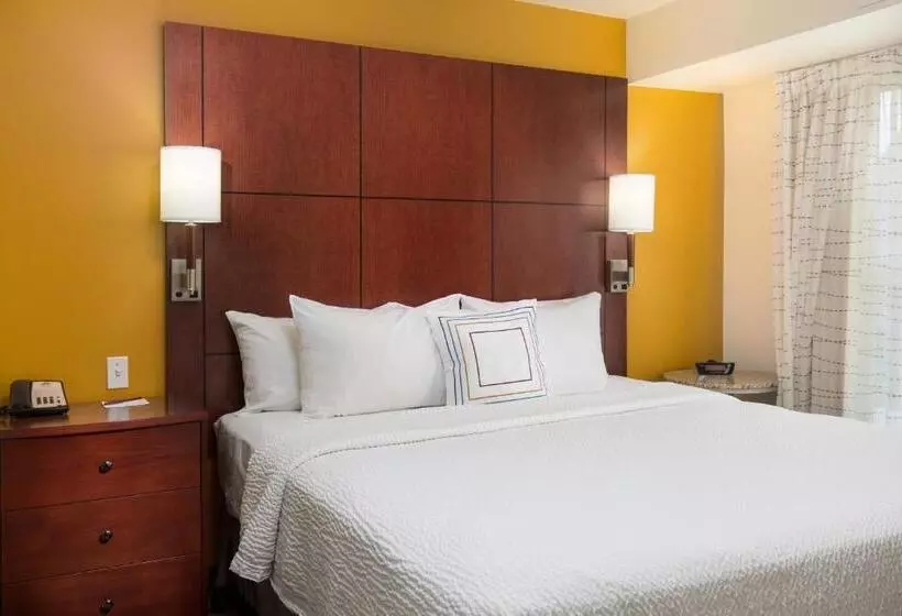 Suite King Bed