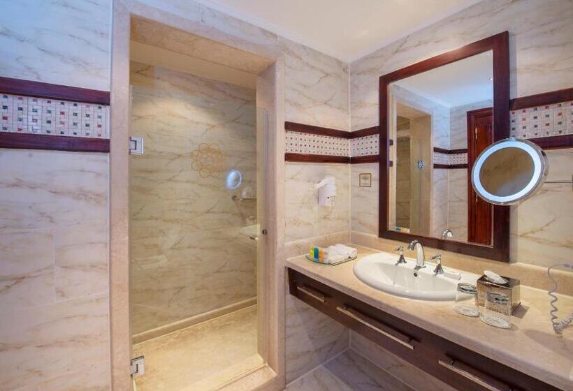 جناح عائلي, Sunrise Arabian Beach Resort