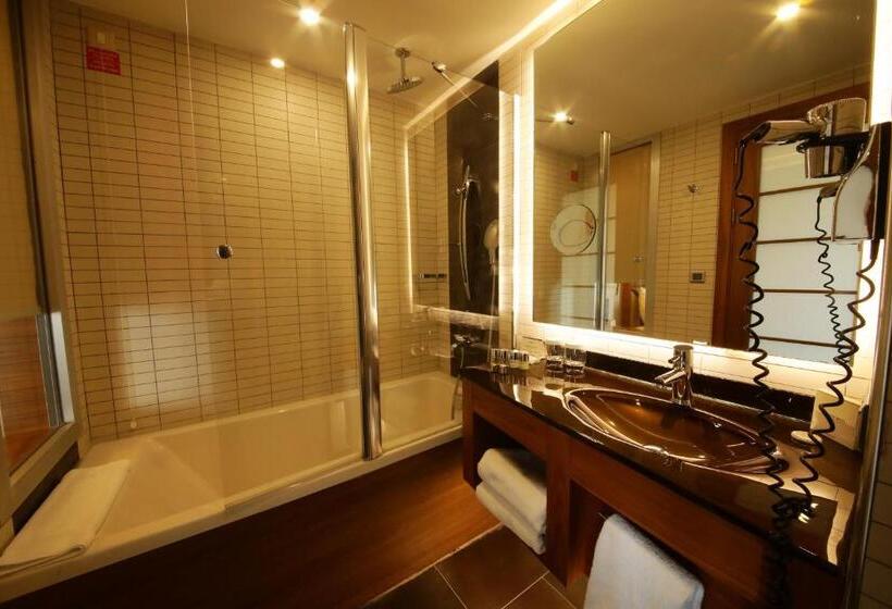 Superior Interior Room, Cevahir Hotel Istanbul Asia