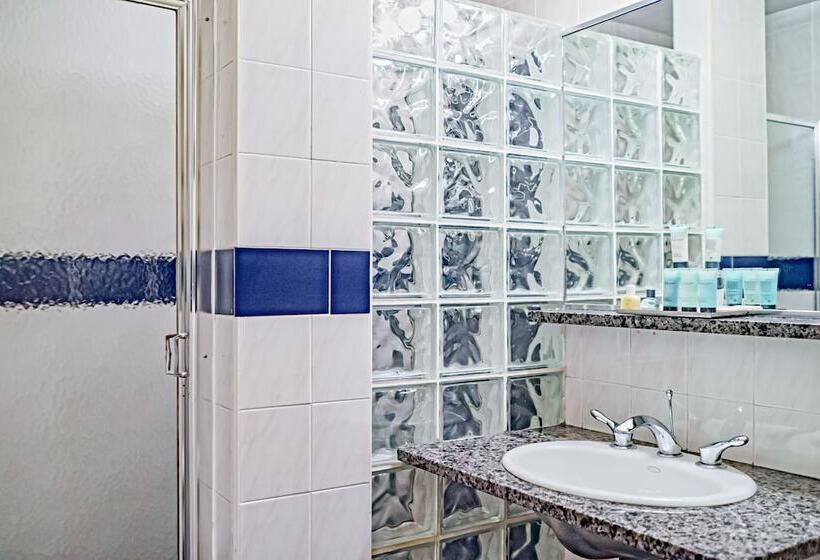 高级大房间, Chelsea Pines Inn