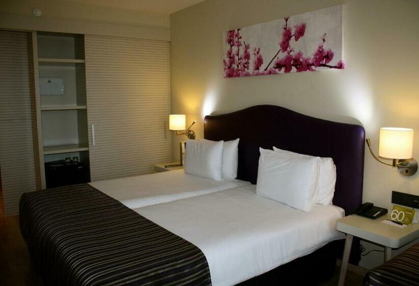 اتاق استاندارد, Exe Moncloa