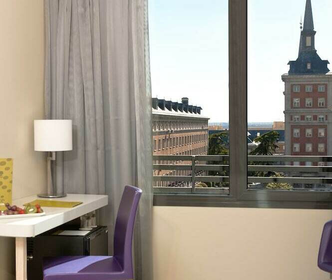 اتاق استاندارد, Exe Moncloa