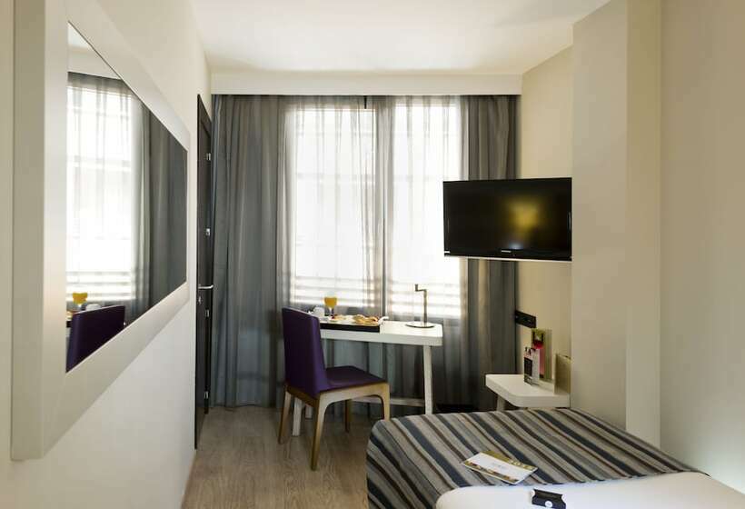 اتاق استاندارد, Exe Moncloa