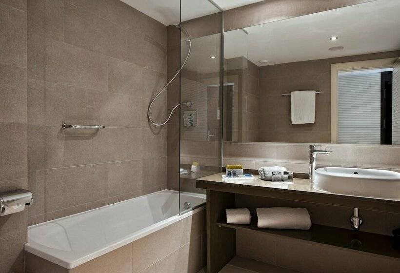 اتاق سوپریور, Exe Moncloa